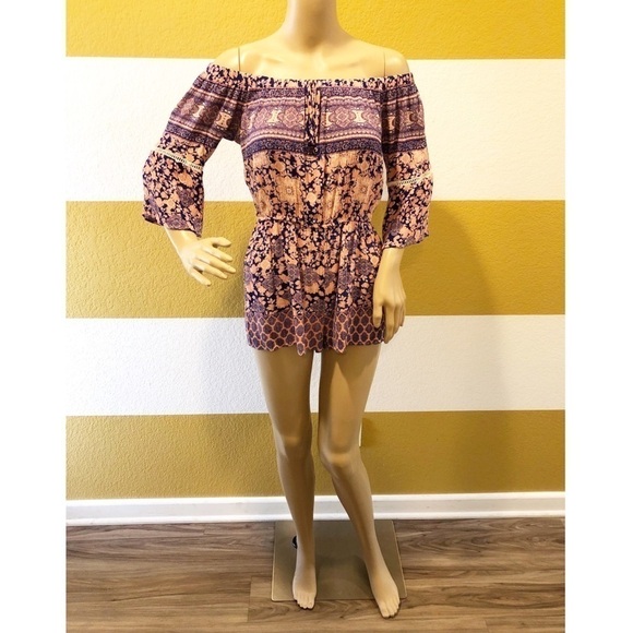As U Wish floral print off the shoulder romper - Picture 1 of 9